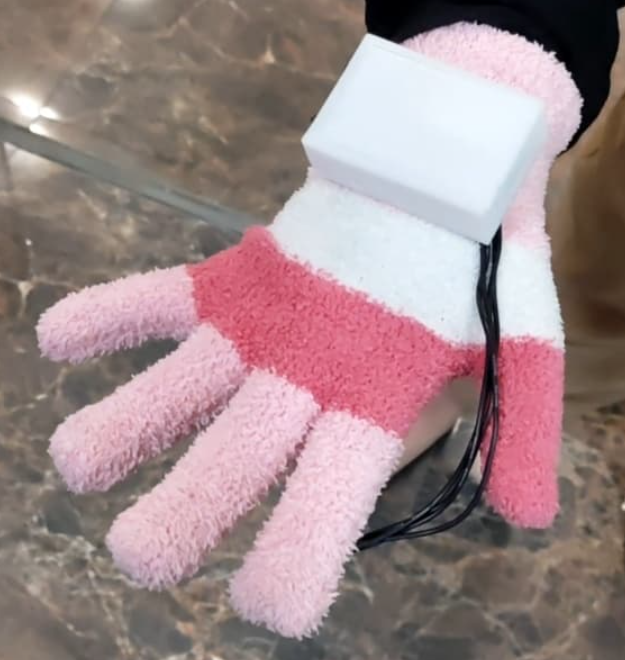 WEARABLE DEVICE UNTUK MENDETEKSI STRESS BERBASIS SINYAL PHOTOPLETHYSMOGRAM