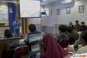 HMIF Ajak Generasi Muda Berdayakan Usaha Mandiri Lewat Workshop IT “Innovation Webpreneur”
