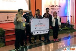 Mahasiswa FILKOM UB Juara I Republic of IoT, Hackathon 2017