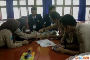 Eksekutif Mahasiswa Sistem Komputer Berikan Pelatihan Robotika pada Siswa SMA di Kota Malang