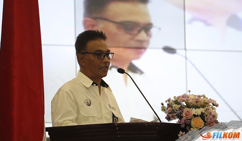 Pelaporan kegiatan Gemastik oleh Muh. Arif Rahman selaku Ketua Panitia Kegiatan.