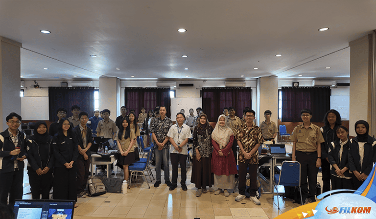Pengabdian Masyarakat FILKOM UB: Pelatihan Embedded Fuzzy Control untuk Smart Hidroponik di SMAK St. Yusup Malang